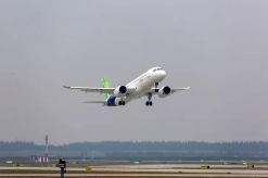 大<em>飛機</em><em>C919</em>試飛成功