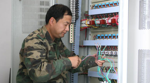 國家級“技能大師<em>工作室</em>”創辦人-<em>王</em>長東