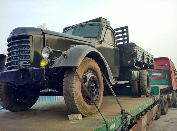 經典老<em>車</em>：70年代的解放牌汽車什么樣子？它是中國汽車的見證者！