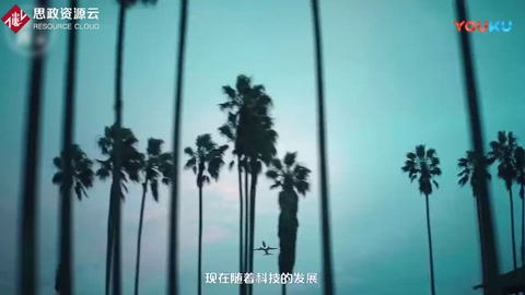 空姐穿半身短裙，既是因為注重禮儀著裝，還是因為統一服裝