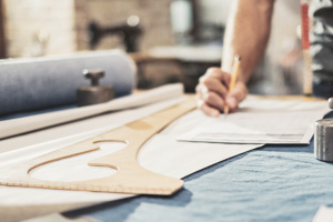 鞋類設計<em>與</em><em>工藝</em><em>專業</em>：“鞋類美術基礎”課程思政案例