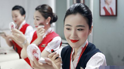 空中乘務(wù)專業(yè)：《民航服務(wù)禮儀--乘務(wù)員發(fā)型設(shè)計》課程思政案例
