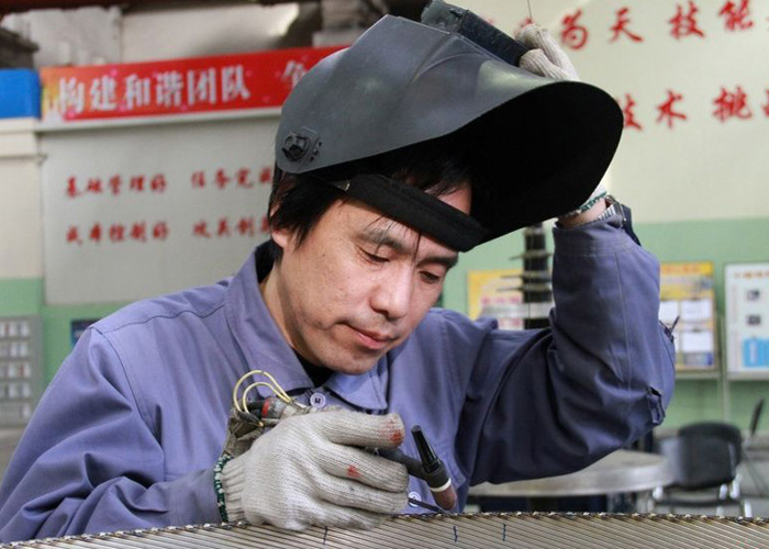 授課圖片—大國(guó)工匠：火箭“心臟”焊接人-<em>高</em><em>鳳</em>林