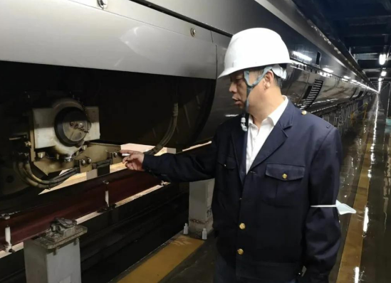 無私奉獻(xiàn)-<em>動(dòng)</em><em>車</em><em>醫(yī)生</em>董宏濤