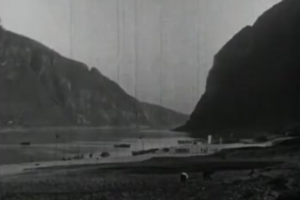1929年：古田會議確立“黨指揮槍”的建軍原則