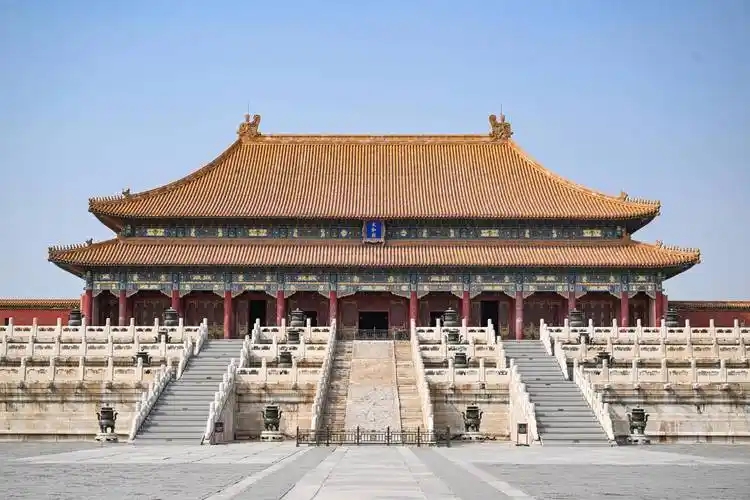 <em>通</em><em>識</em><em>課</em>：《<em>中國歷史</em>—<em>第八</em><em>單元</em><em>辛亥革命</em><em>與</em><em>民國初年</em><em>的</em><em>社會</em> <em>第</em>18<em>課</em>北洋軍閥<em>的</em>統治》<em>課程</em><em>思</em><em>政</em><em>案例</em>